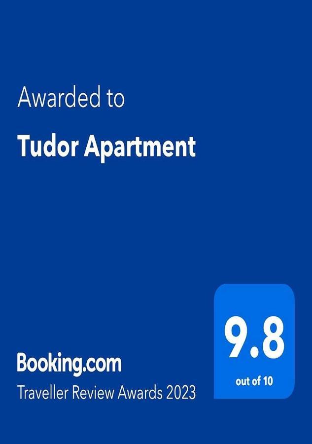 Tudor Apartment Brăila Exteriör bild